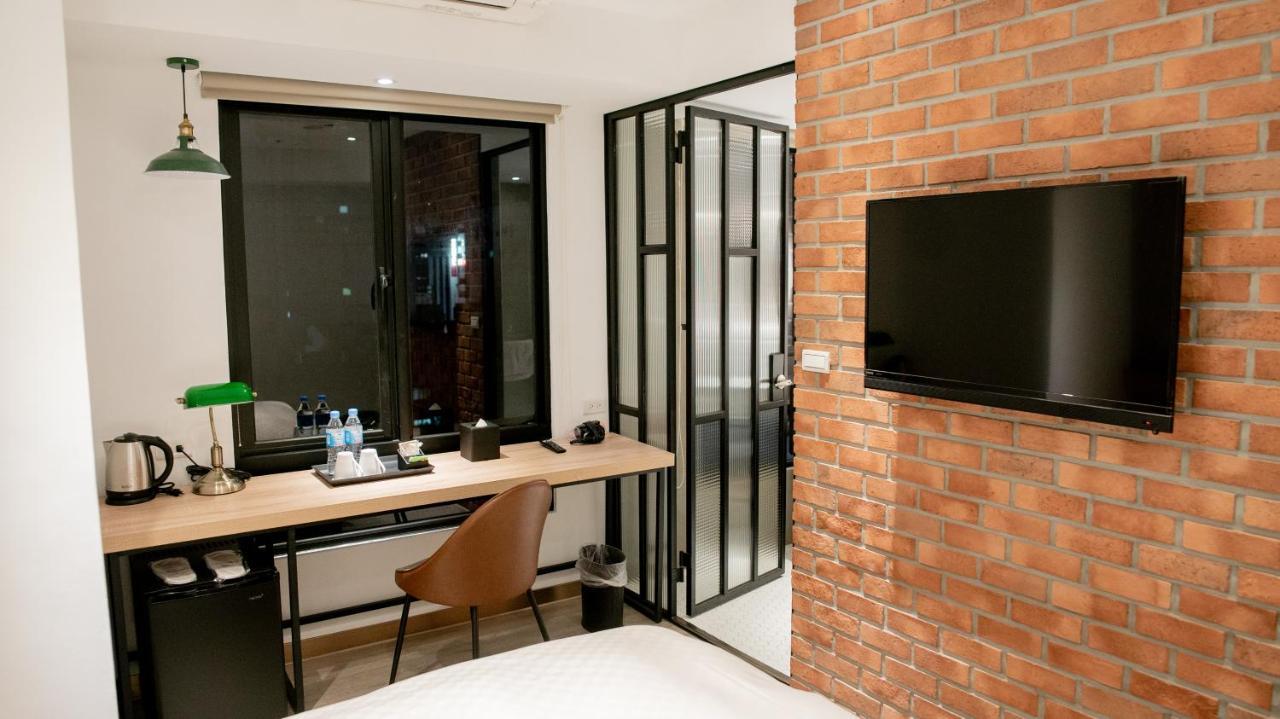 Hotel East ไถจง ภายนอก รูปภาพ