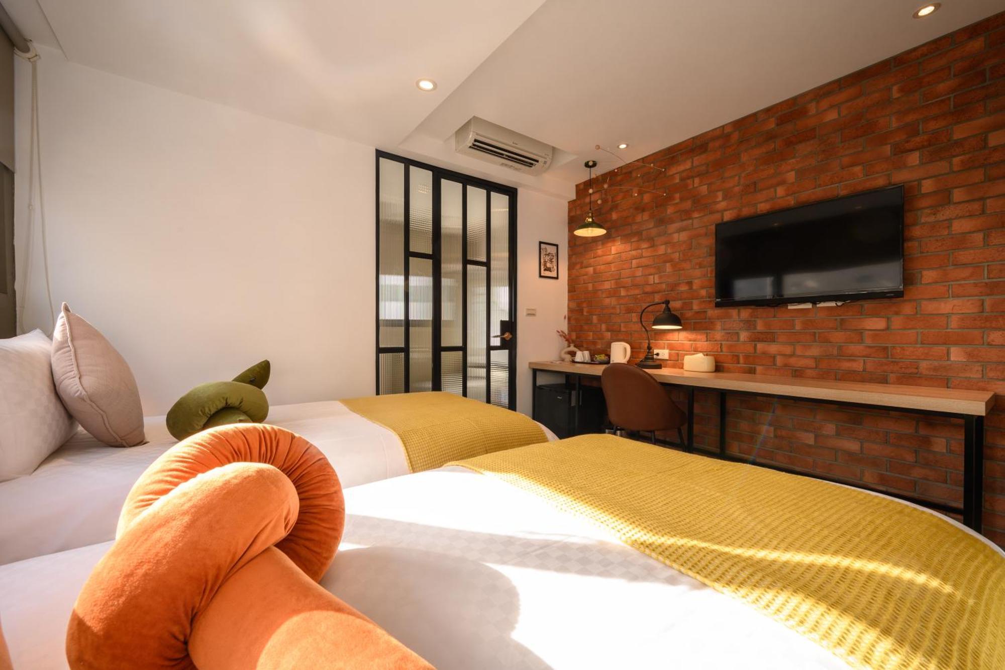 Hotel East ไถจง ภายนอก รูปภาพ